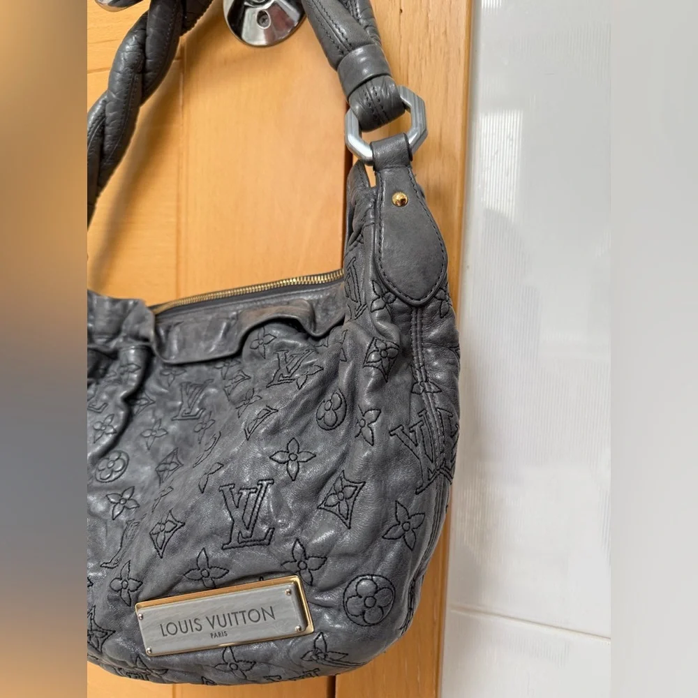 Louis Vuitton Mahina Leather Olympe Nimbus Vintage - Picture 4 of 5